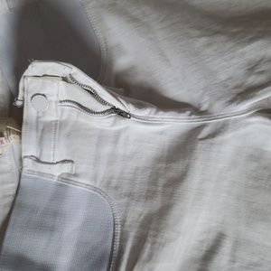 Fashionable White Pregnancy Jeans size 26